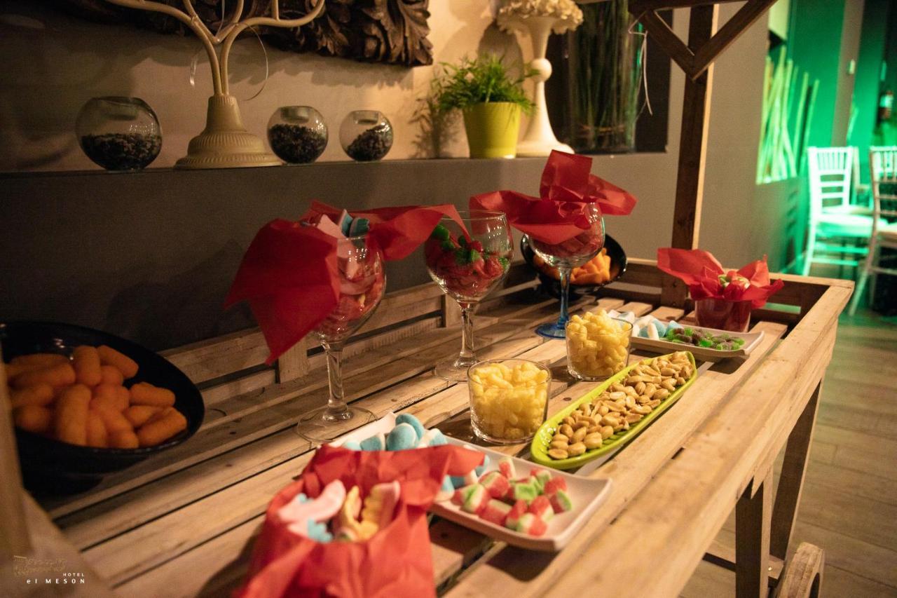 Hotel El Meson Torrijos Ngoại thất bức ảnh