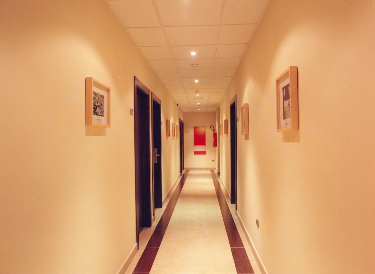 Hotel El Meson Torrijos Ngoại thất bức ảnh